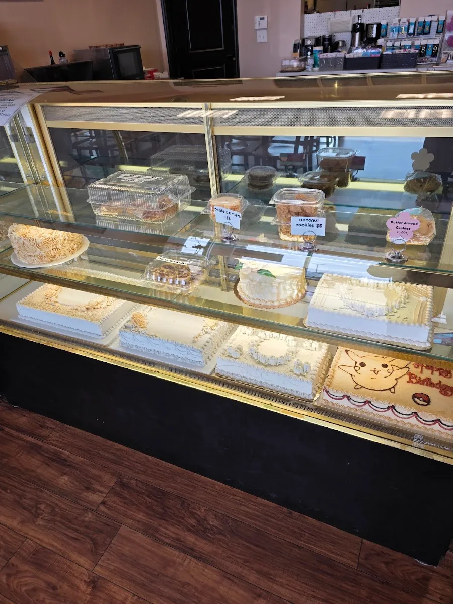 Cakes n' Mor Bakery