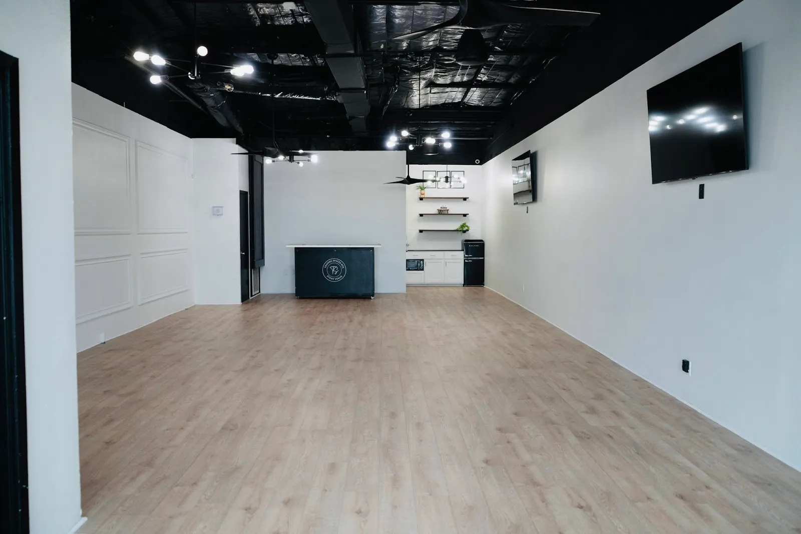 Trading Spaces Event Venue Houston, TX, LLC