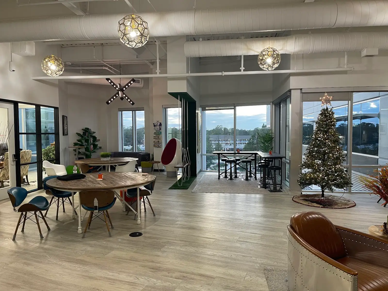 WorkLodge - Woodlands — photo 3