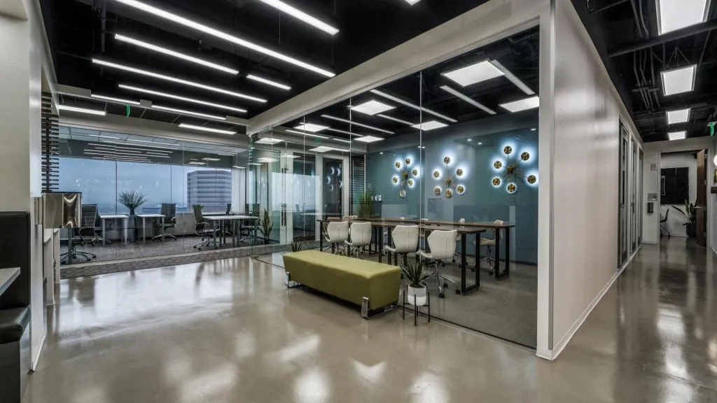 Lucid Private Offices - Uptown Houston / Tanglewood